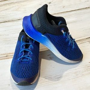 New balance fresh foam running shoe 11T